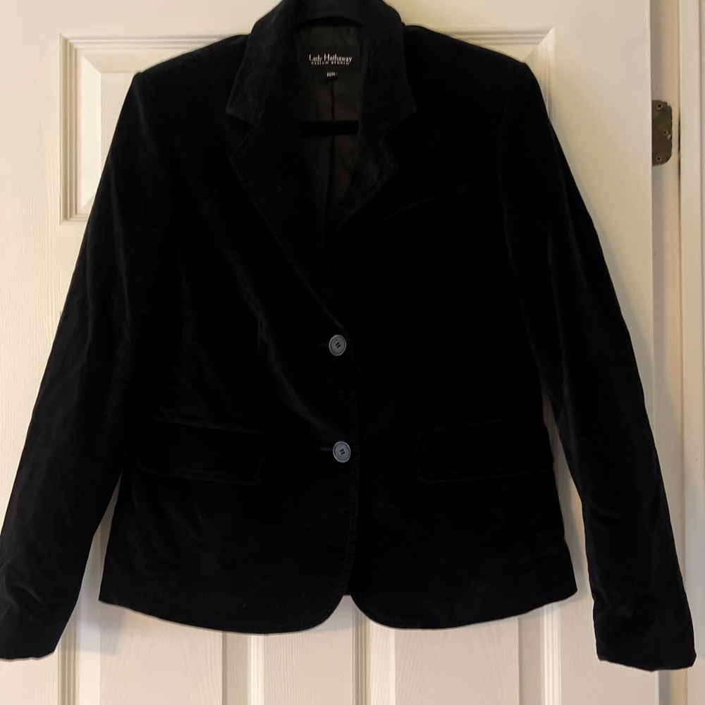 Elegant Black Velvet Blazer